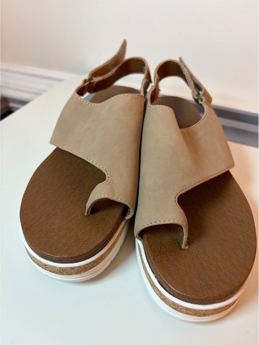 Adrienne Vittadini Beige Slingback Platform Sandals Size 7 - Picture 6 of 7